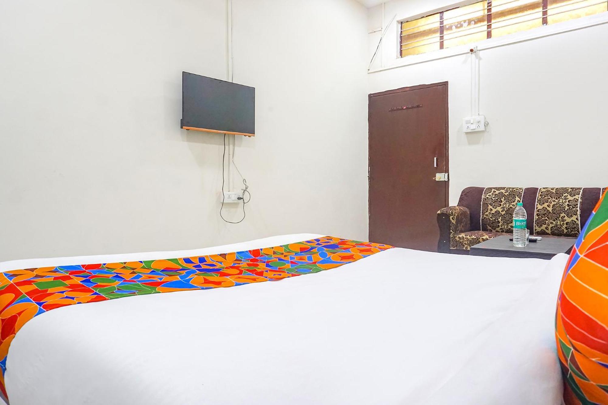 Fabhotel Om Sai - Nr Nashik Railway Station Exteriör bild